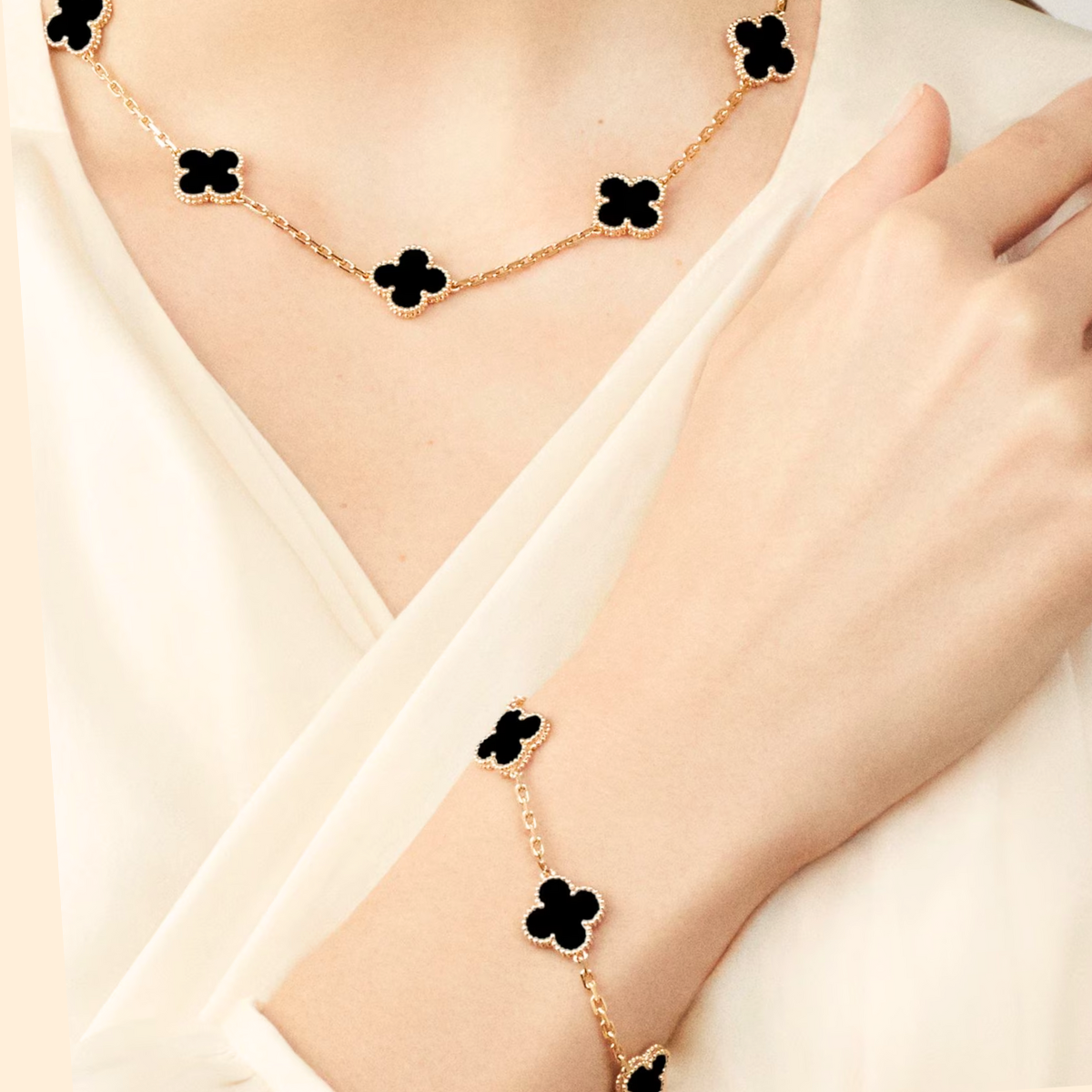 Colar Choker Pulseira Brincos Trevo Virgínia Banho Ouro 18k Preto Ônix Dourado